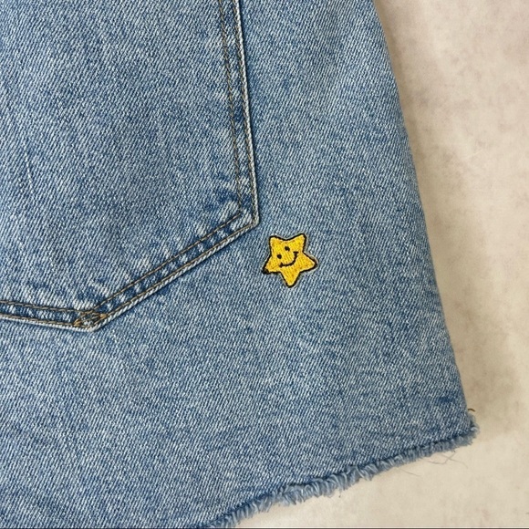AllSaints Kate Distressed Denim Jeans Shorts in Light Indigo Blue Patch Size 32 - Picture 6 of 11